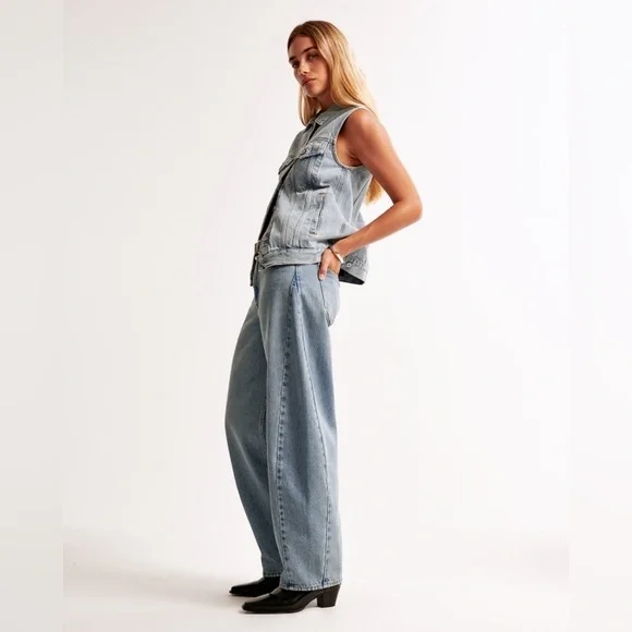 NEW! Abercrombie & Fitch The Barrel Jean Mid Rise 29 W 24 L Short Light Wash - Picture 14 of 16